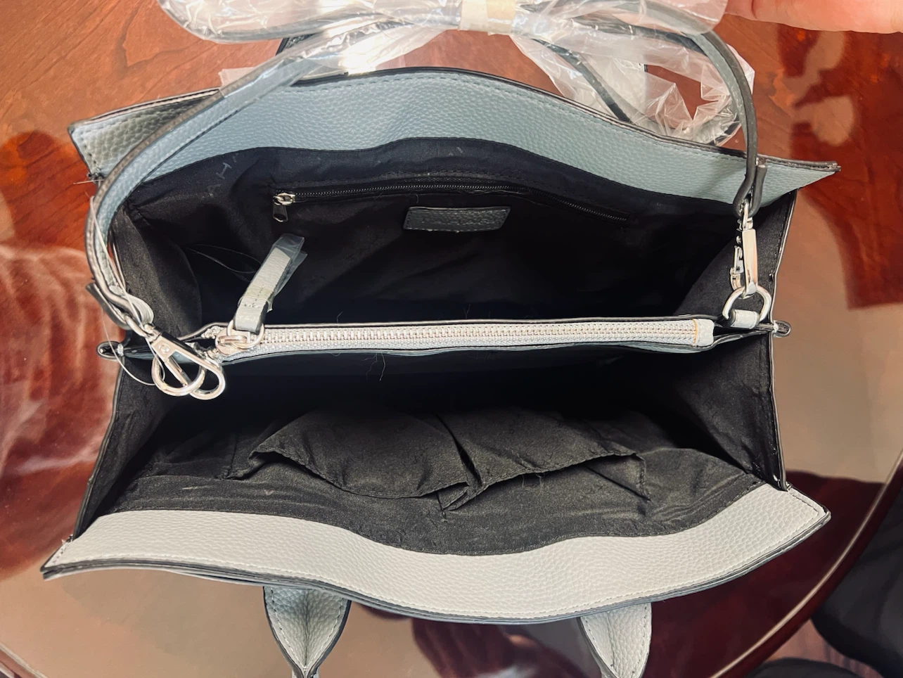 Tahari Tote / Handbag- Brand NEW - photo 3