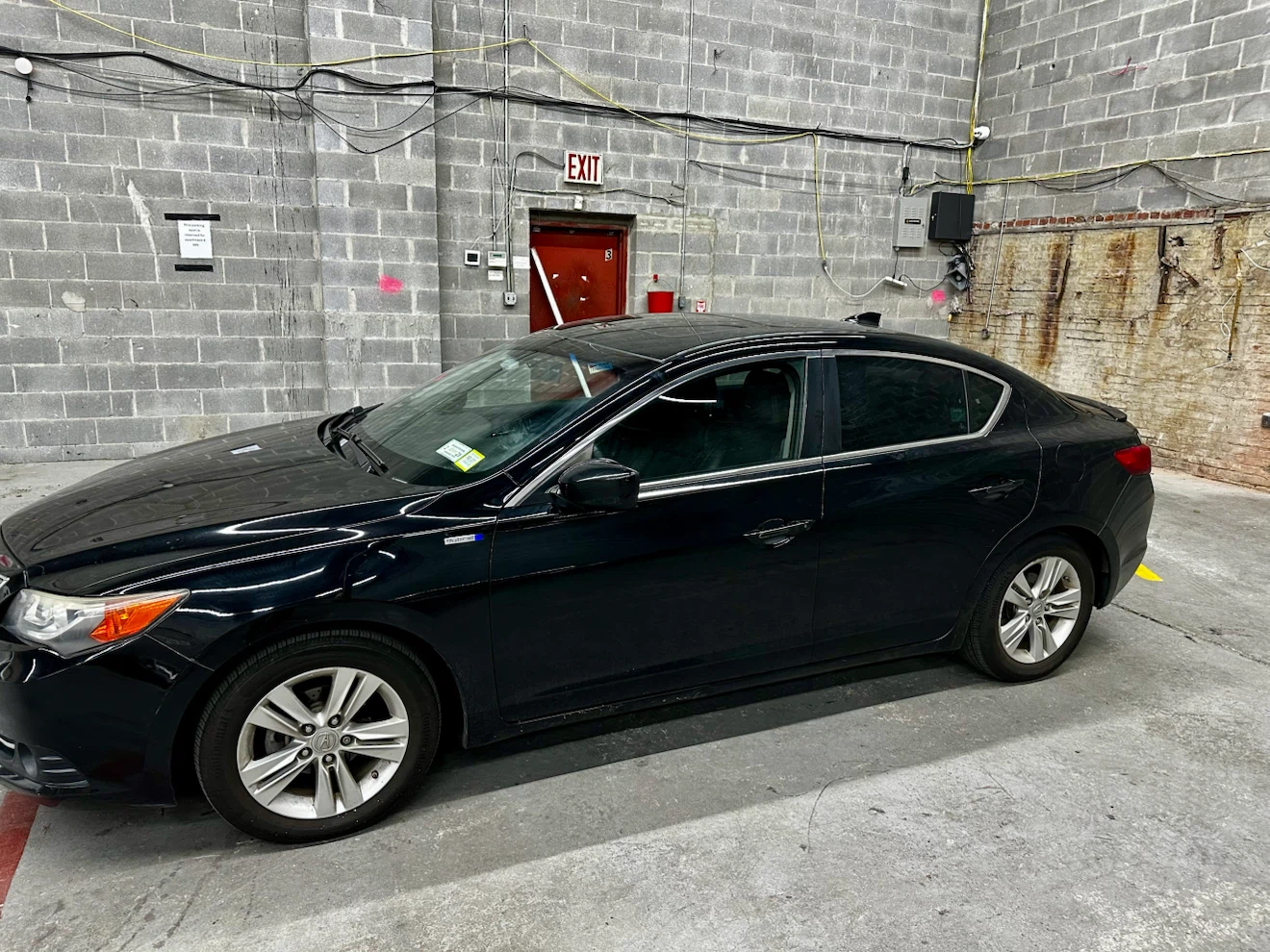 Black Acura ILX Hybrid - photo 5