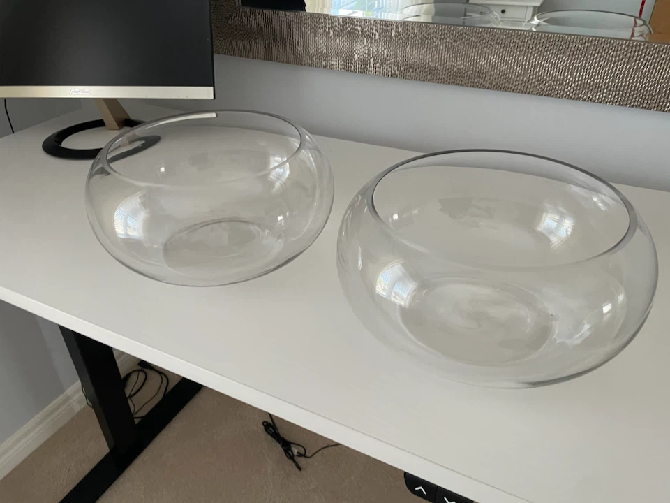 2 Large Clear Round Glass Bowls - photo 2