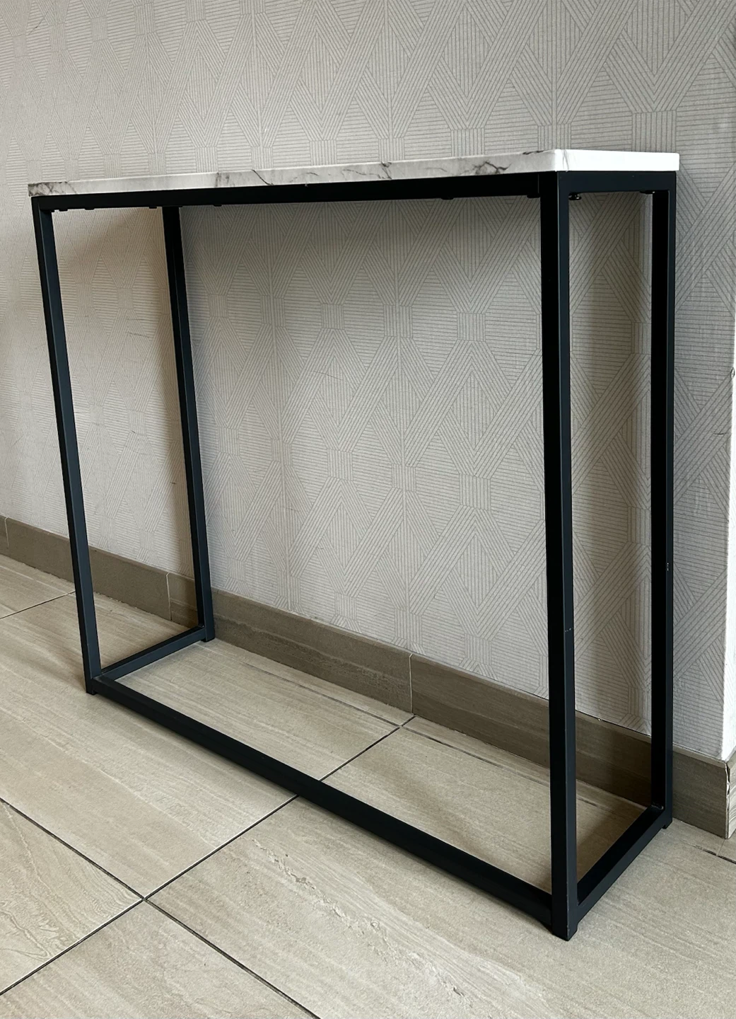 MOVING SALE Faux Marble Thin Console Table - photo 2