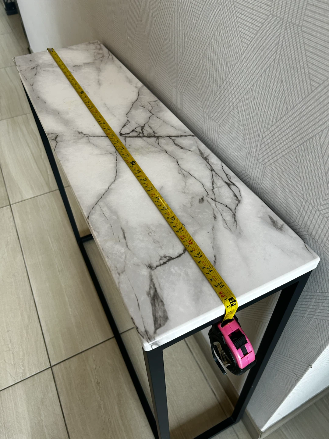 MOVING SALE Faux Marble Thin Console Table - photo 3