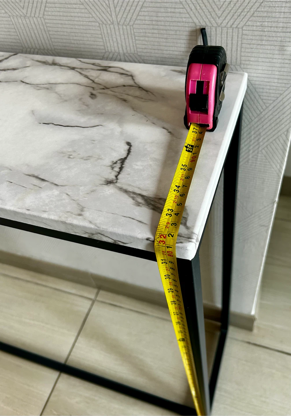 MOVING SALE Faux Marble Thin Console Table - photo 4