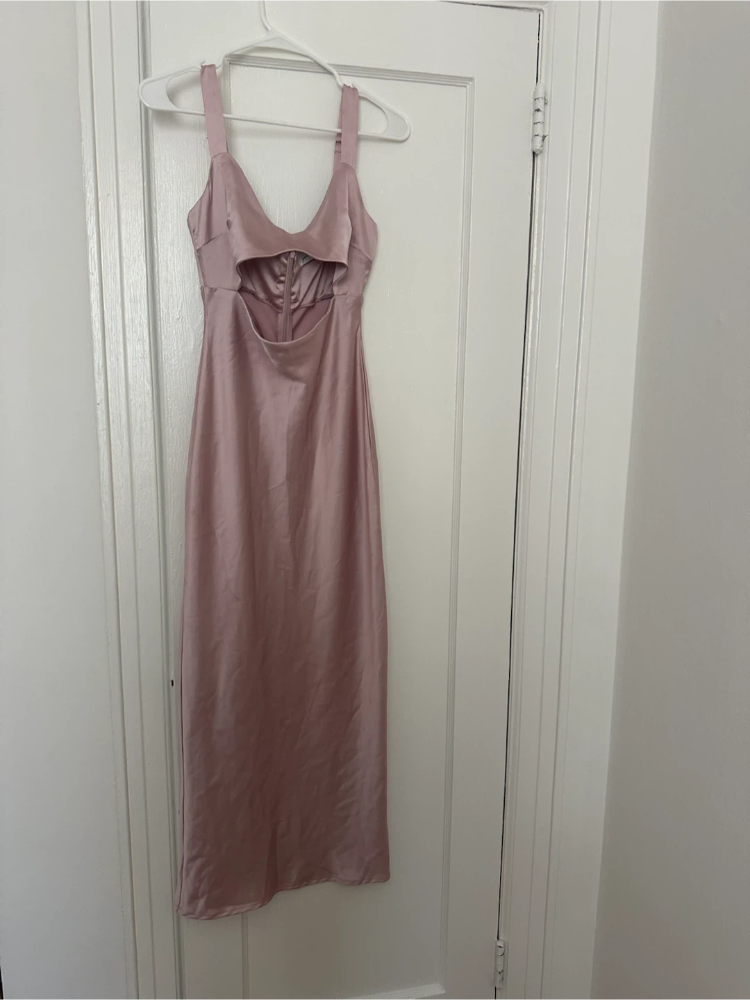 Petal + Pup Pink Satin Cutout Midi Dress Size US 4 - photo 2