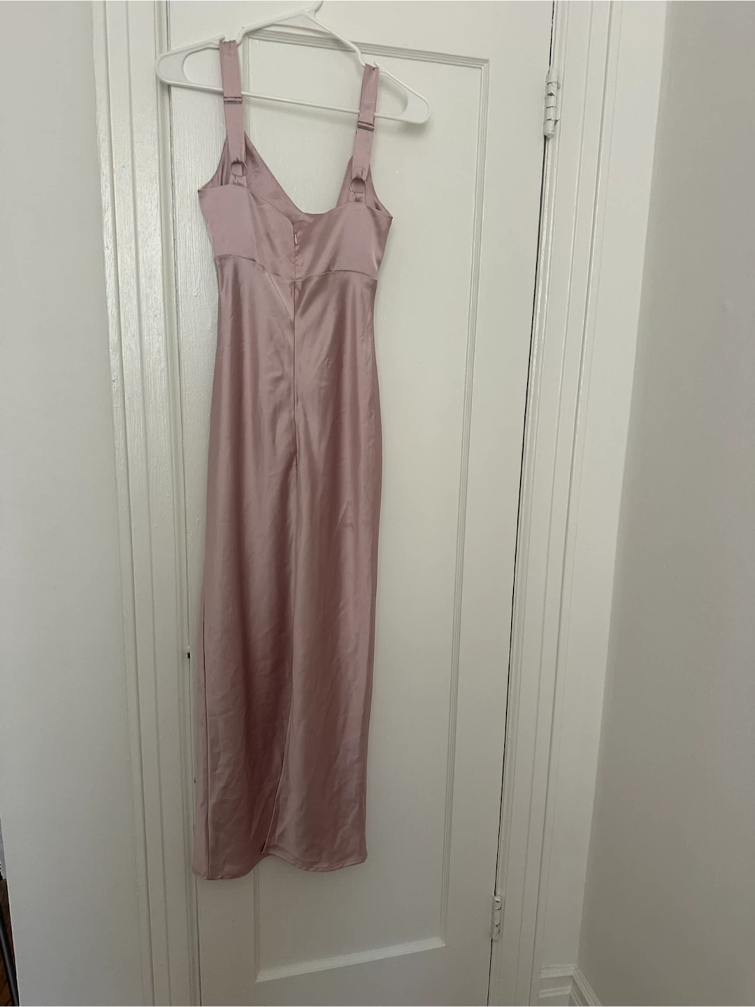 Petal + Pup Pink Satin Cutout Midi Dress Size US 4 - photo 5