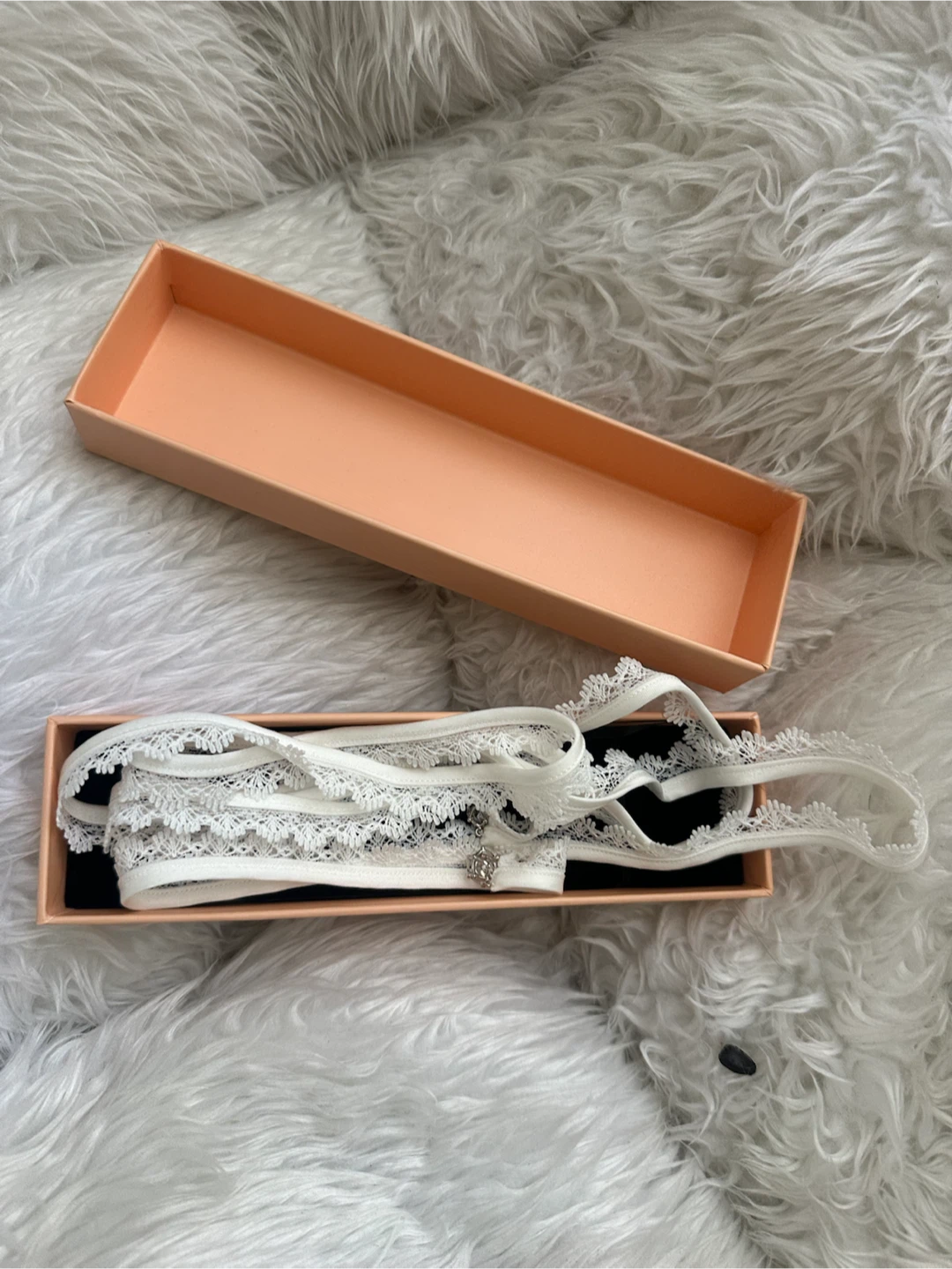 Vera Wang Crystal Lace Long Scarf White