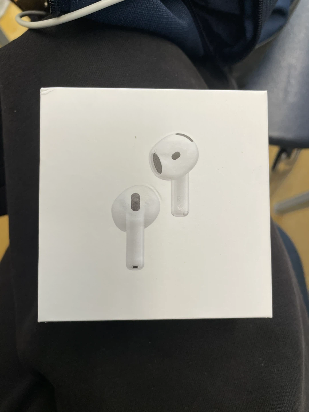 AirPods 4 ANC