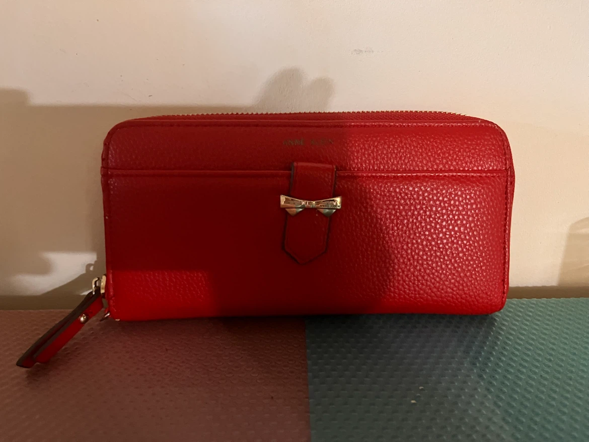 Red Wallet