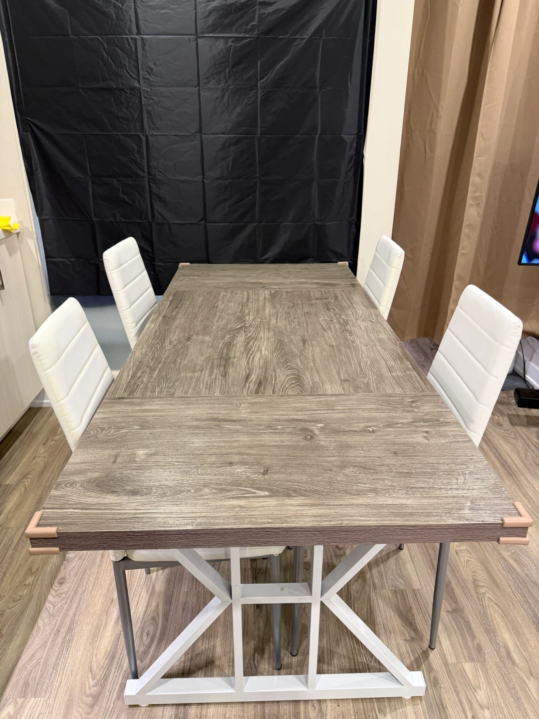 Modern desk with 4 chair