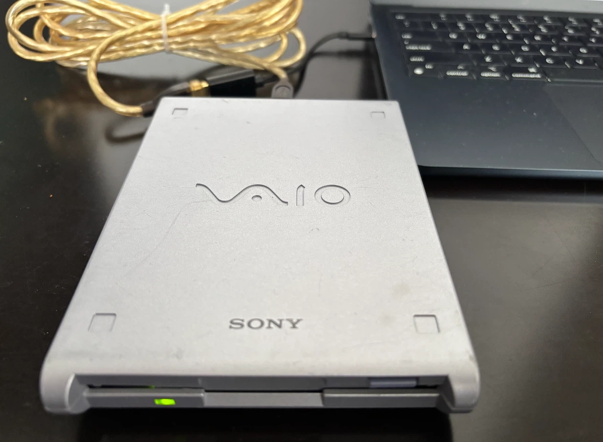 Sony VAIO PCGA-UFD1 3.5" Floppy Disk Drive