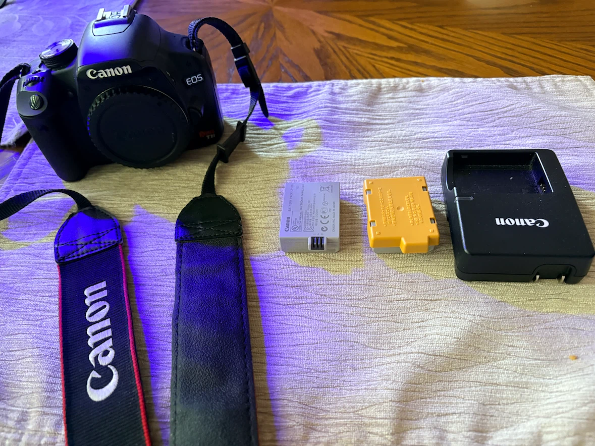Shutter broken Canon EOS Rebel T3 DSLR Camera