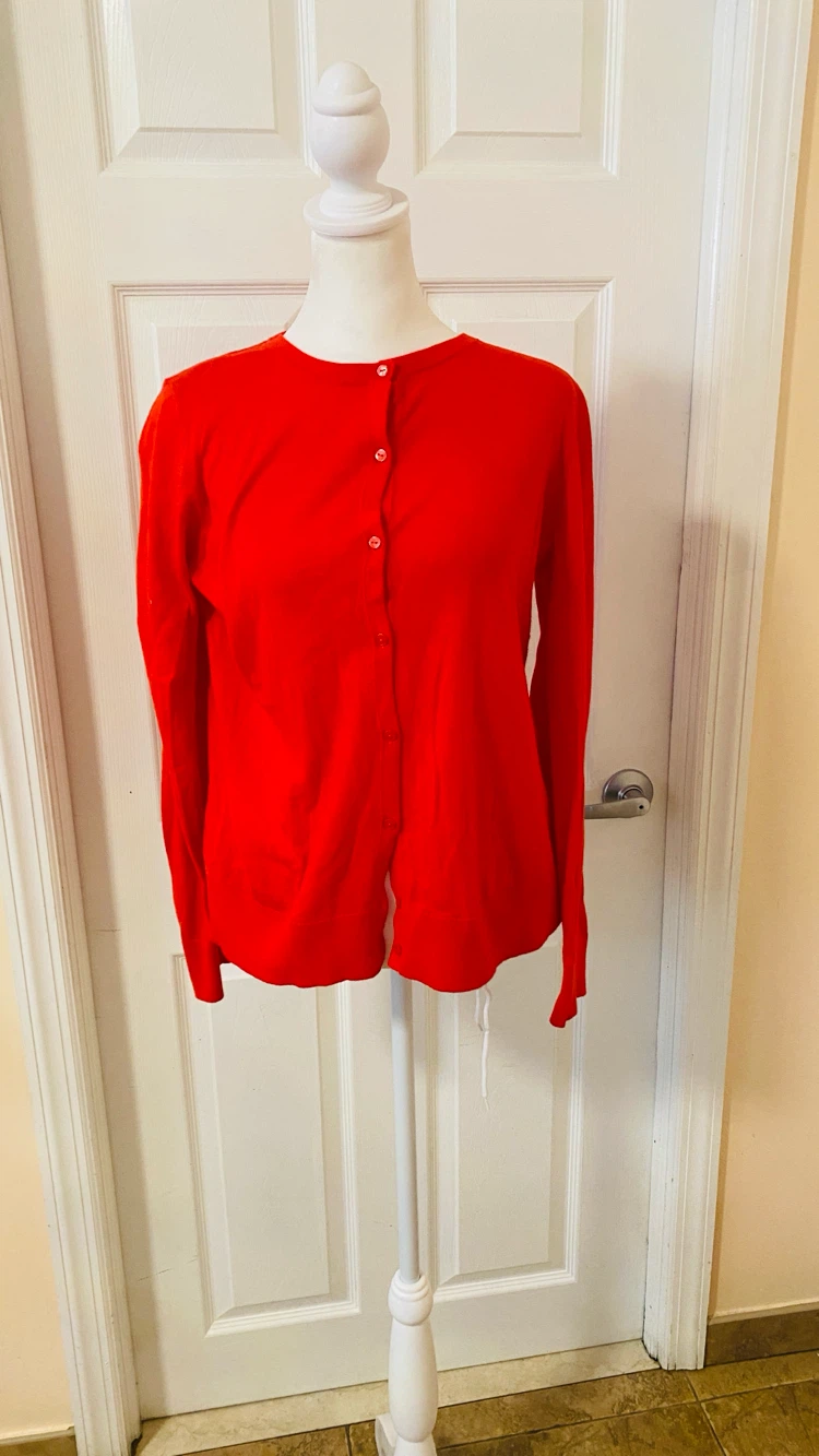 Loft outlet size large