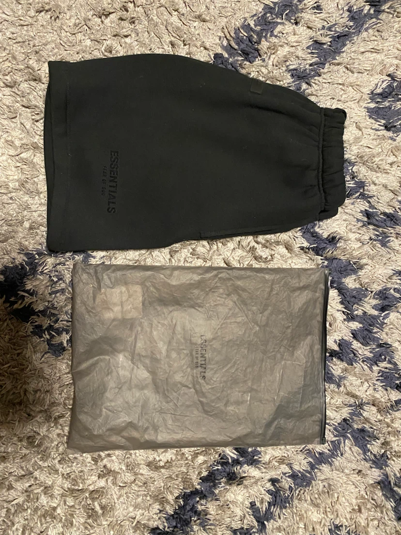 Essentials Fear of God Sweatshorts Size L