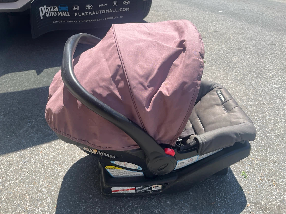 Graco Infant Car Seat - photo 3