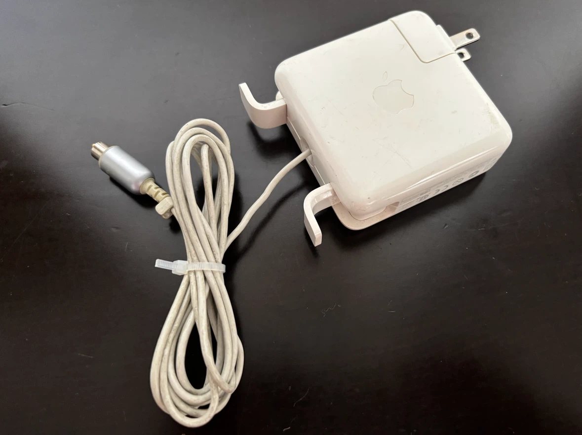 Original Apple Power Adapter Model- M8482 - photo 2