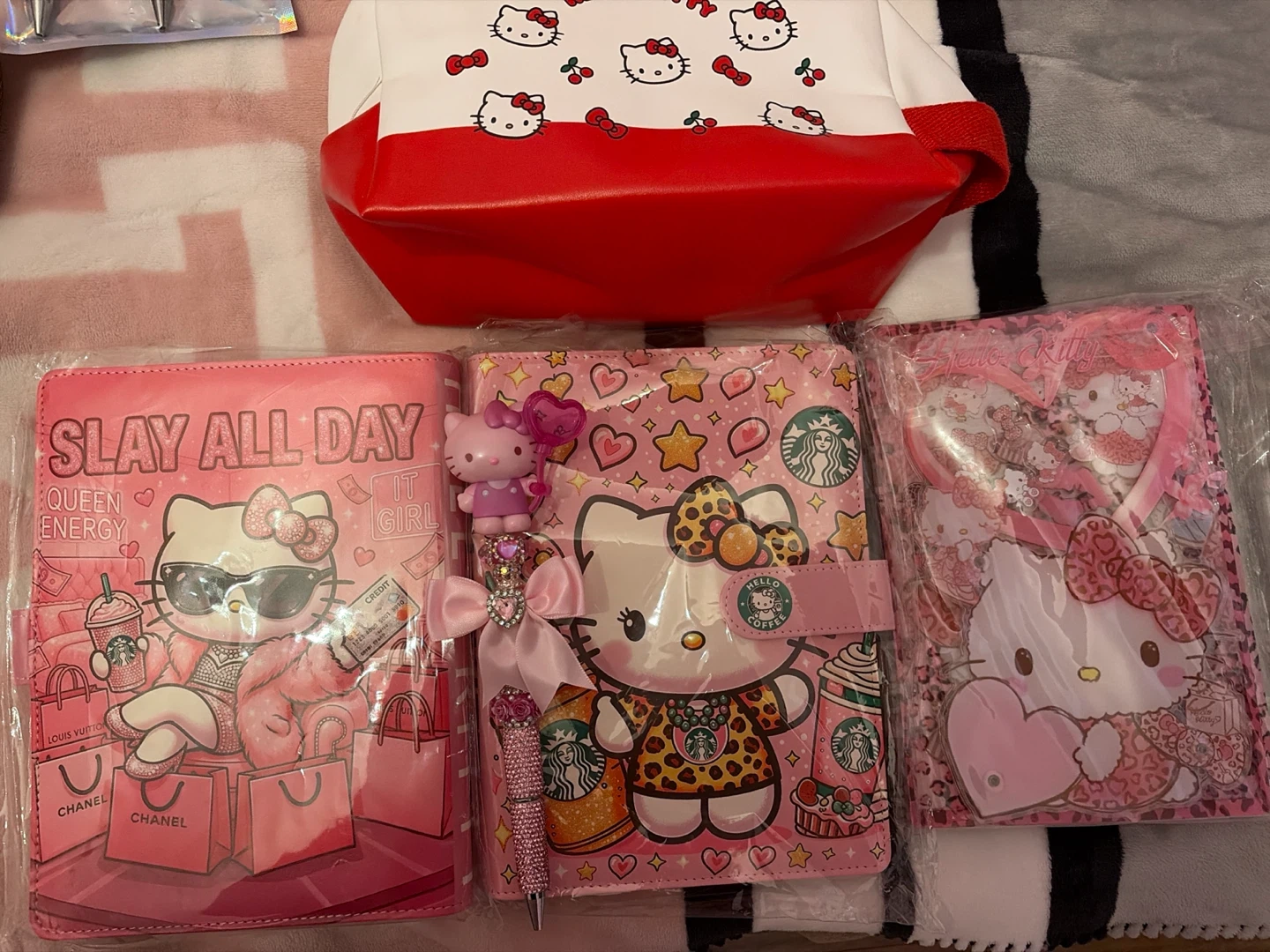 Hello Kitty Planner and Pouch Set