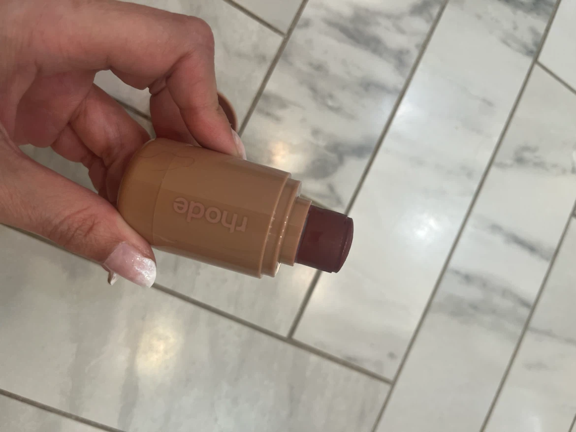 Rhode blush date cake - photo 2
