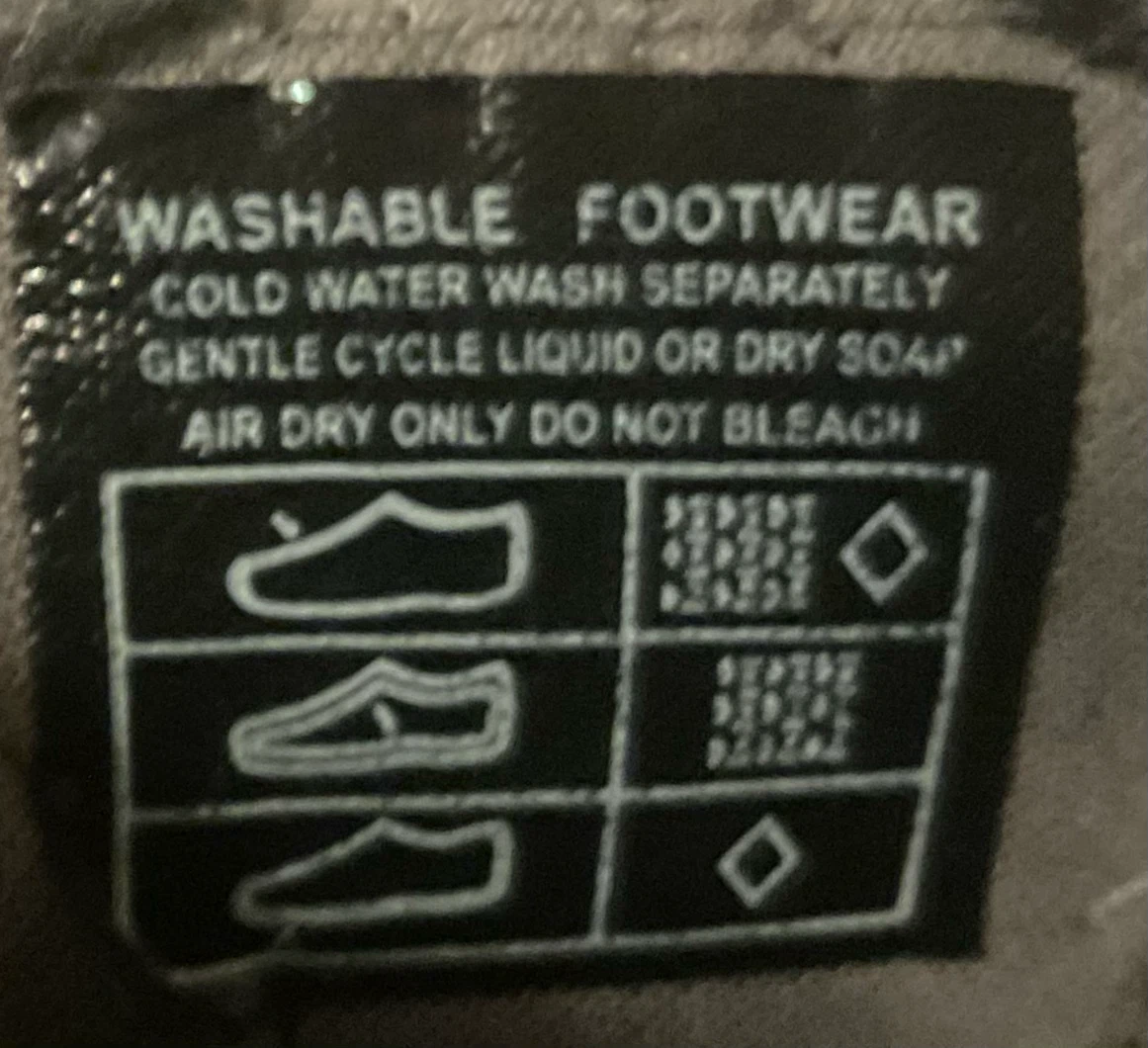 Woman’s KEEN Water Sandals - photo 3