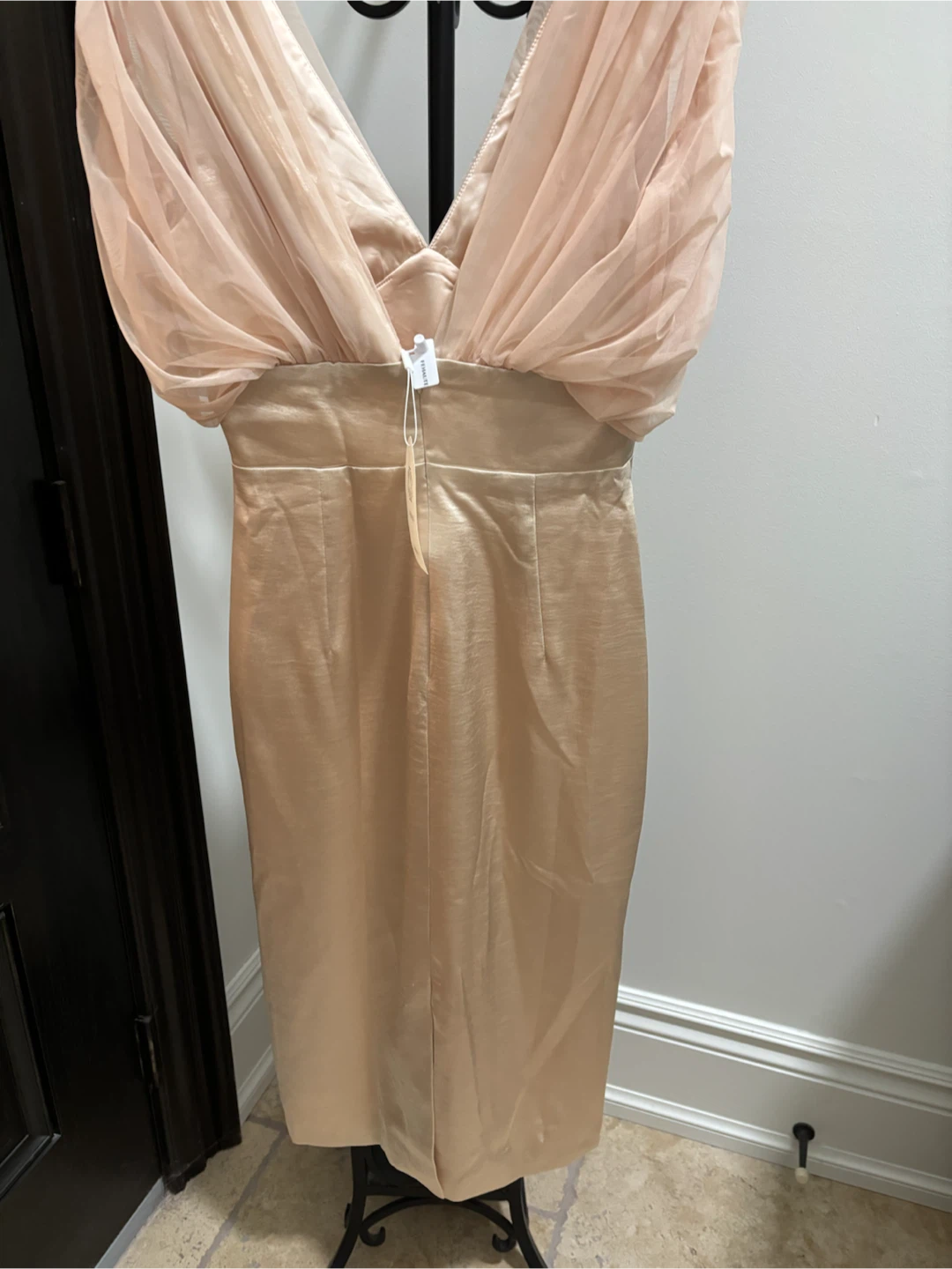 New FEHAUTE  ruched tulle midi dress SIZE 4 - photo 4