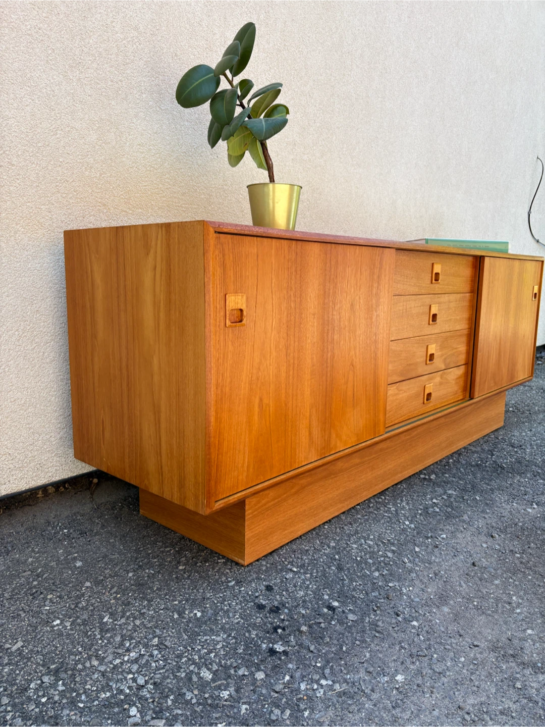 MCM Teak Sideboard / Credenza - photo 2