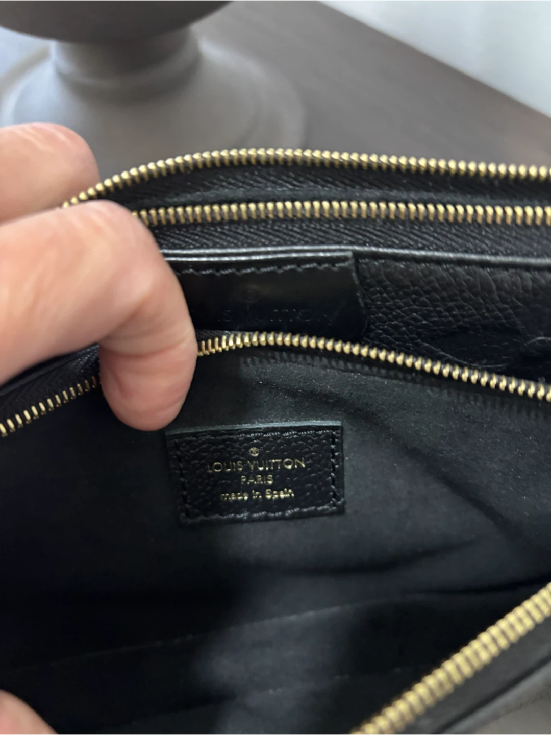 Louis Vuitton Black Leather Multi Pochette - photo 4