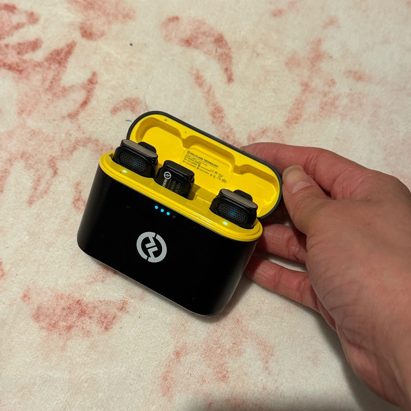 Hollyland Lark C1 Digital Wireless Microphone System (USB-C) - photo 2