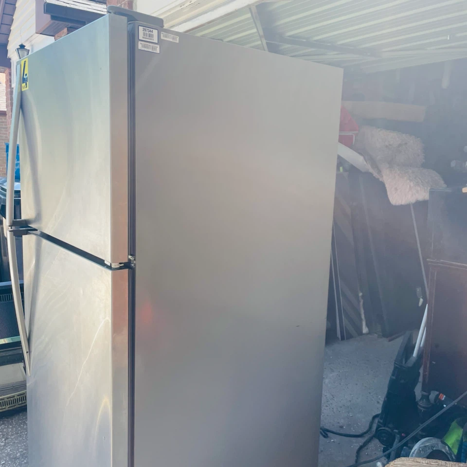 Never used Stainless Steel Refrigerator WRT318FZDM - photo 3