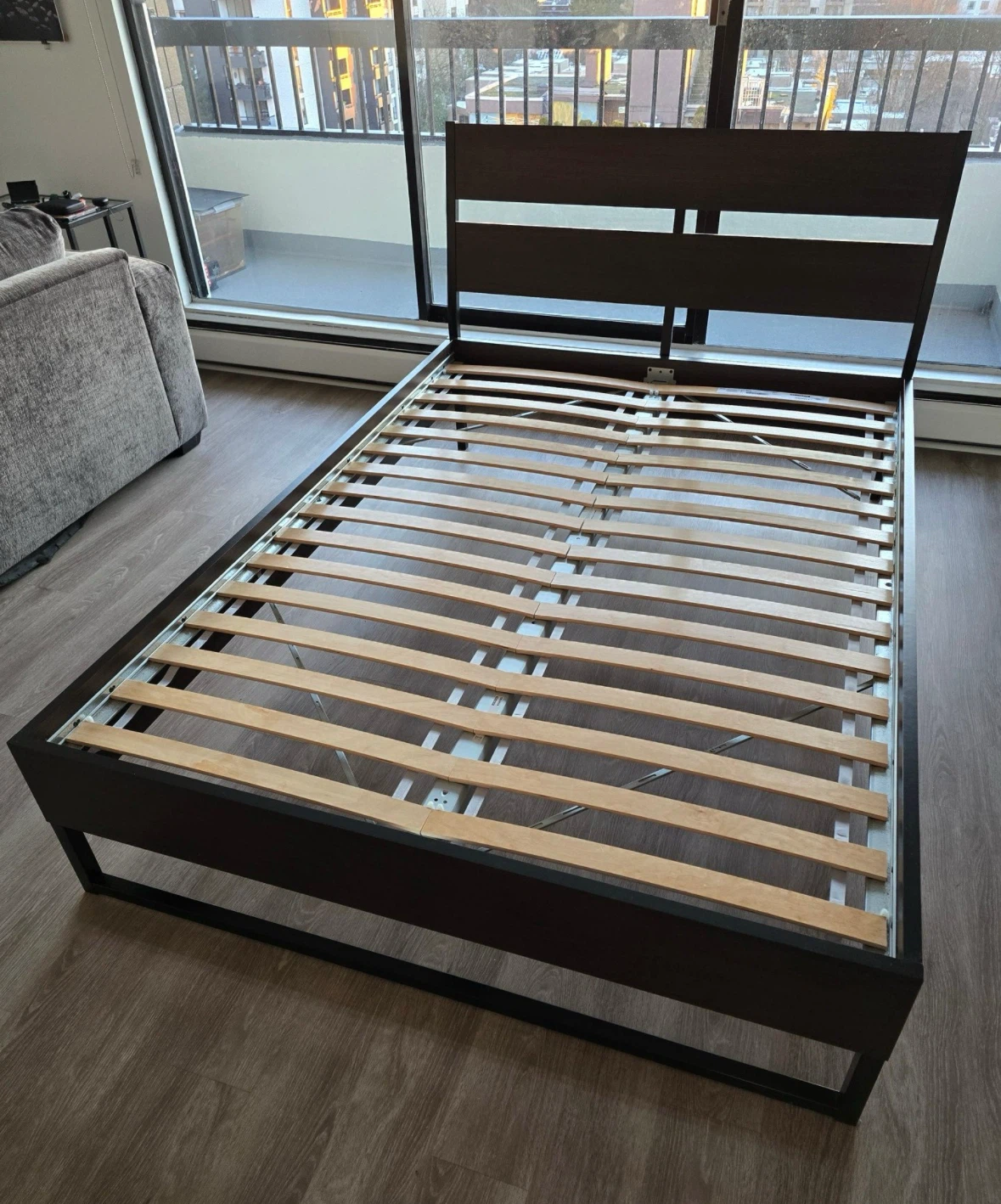 Double bed frame *Free delivery - photo 2