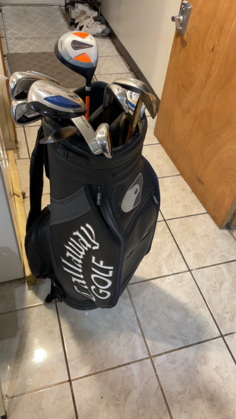 Callaway Golf Bag with Assorted Clubs