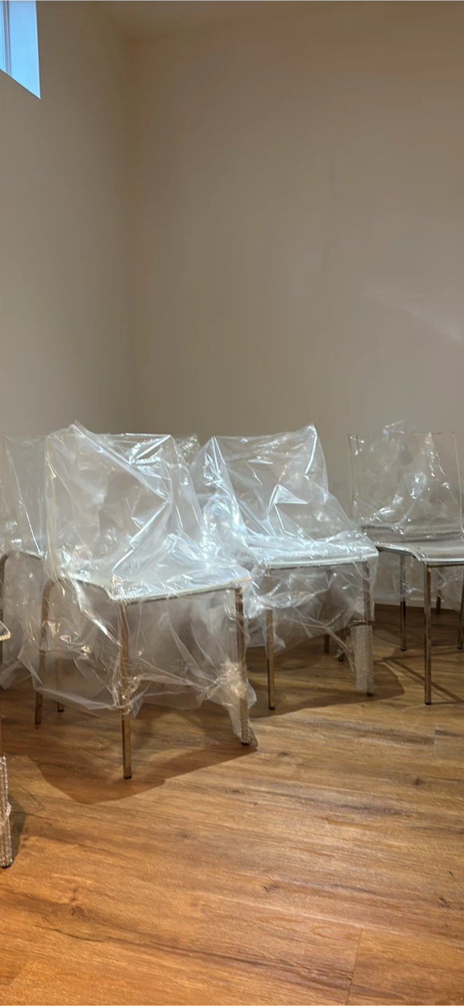 NEW Set of 8 Clear Acrylic Ghost Chairs - photo 3