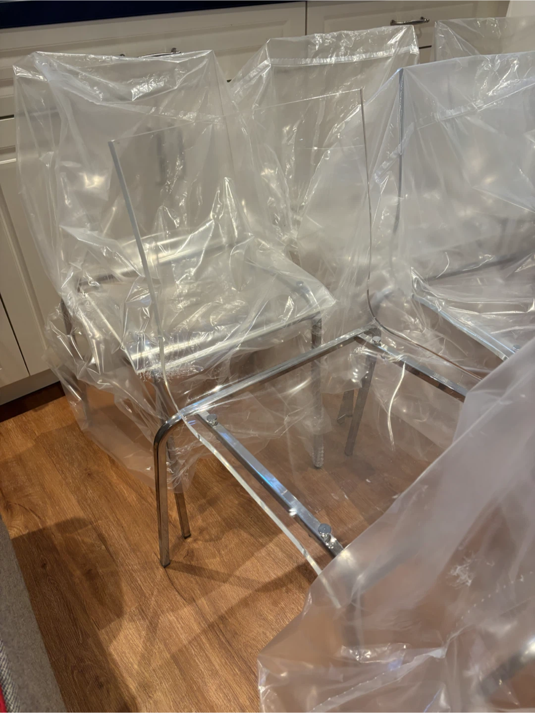 NEW Set of 8 Clear Acrylic Ghost Chairs - photo 5