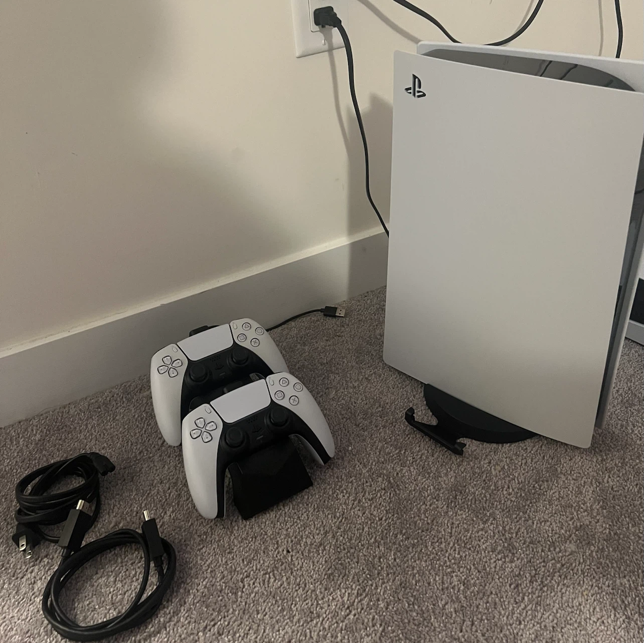 PS5 Digital - Comes with 2 controllers
