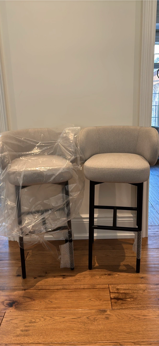 2 NEW DESIGNER MADE Grey Upholstered Bar Stools (Set of 2) - photo 5