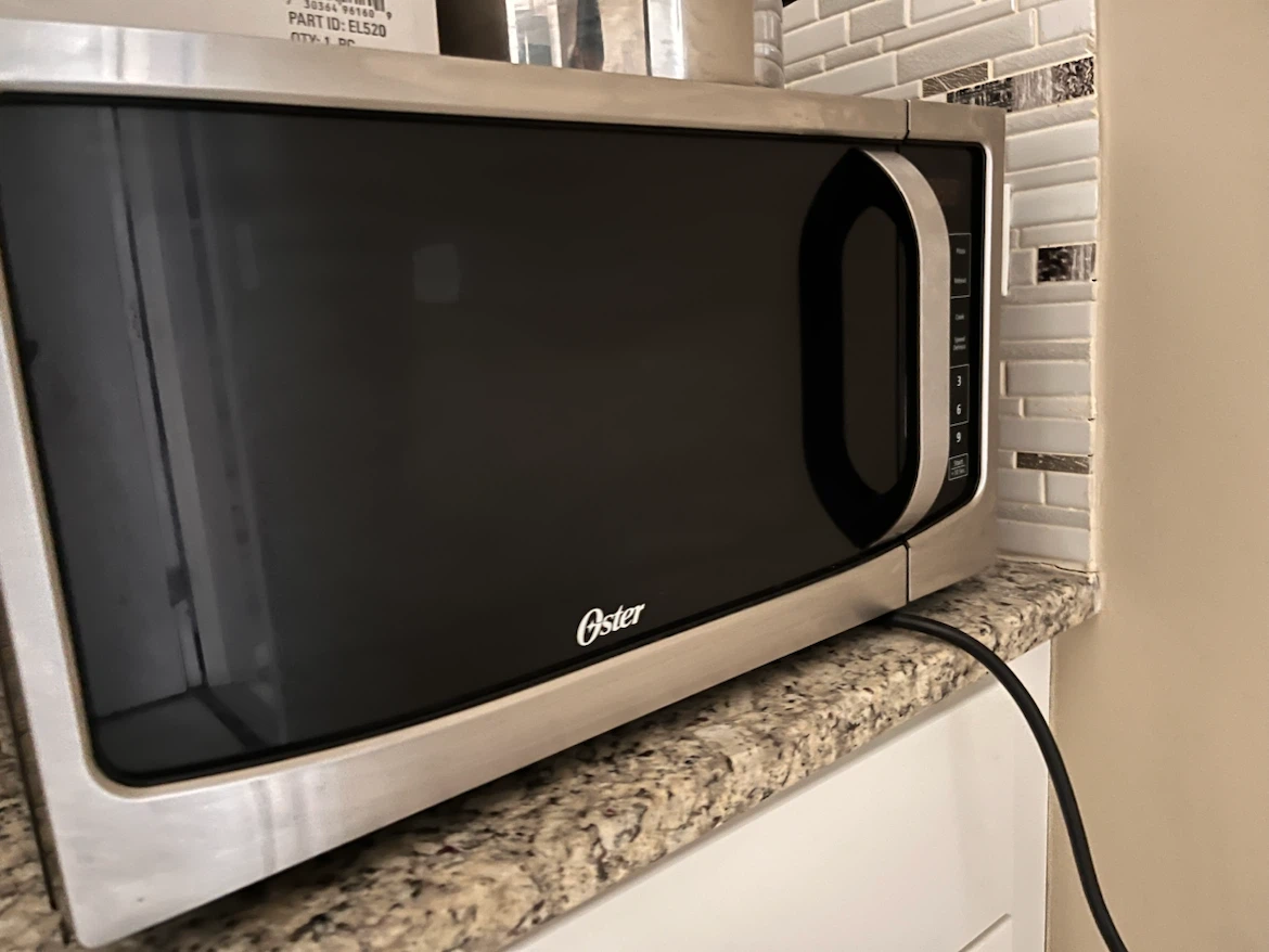 Oster Microwave Oven