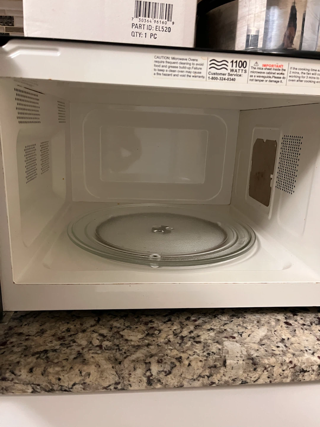 Oster Microwave Oven - photo 2