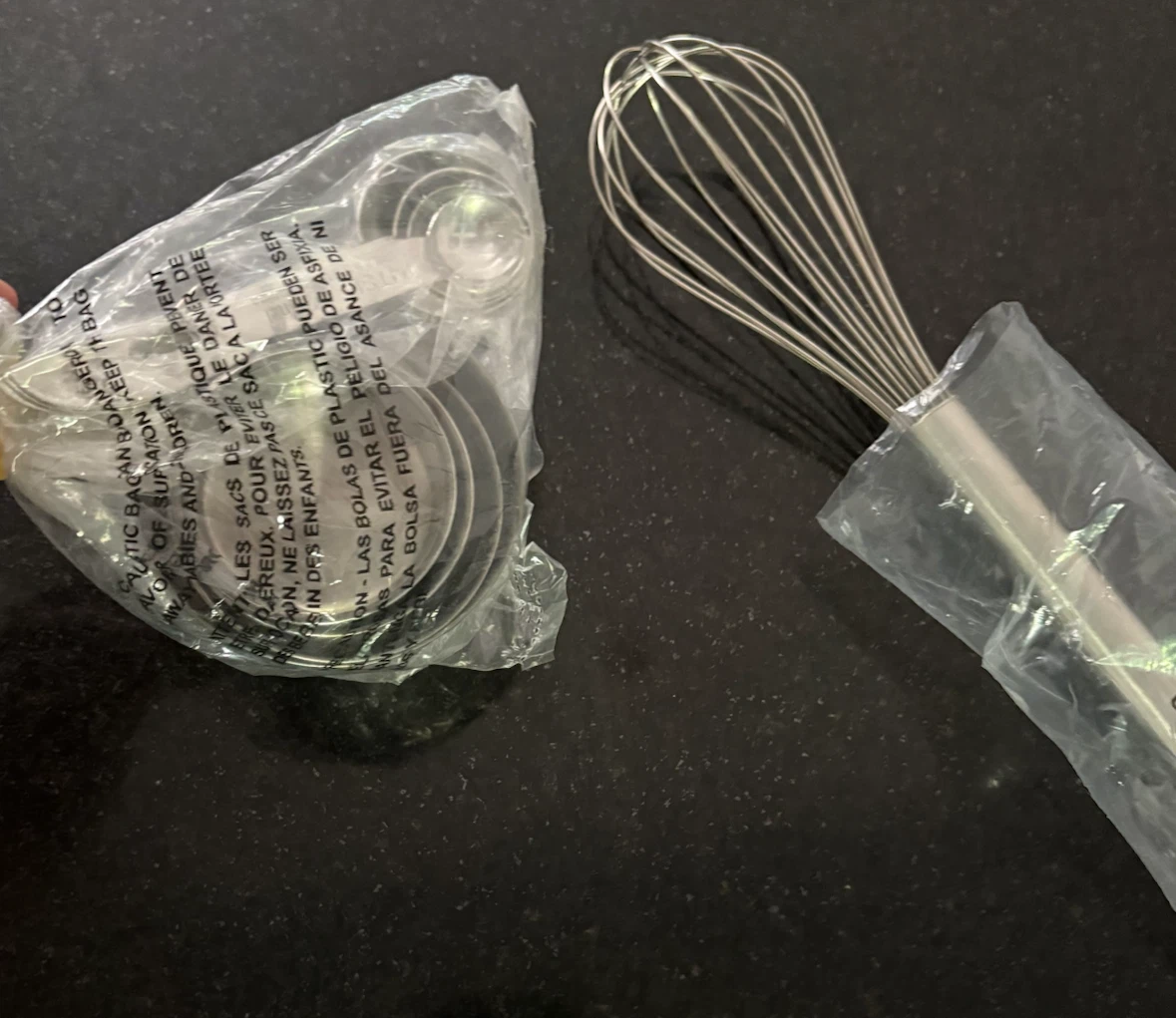 Whisk and Measuring Cups Set