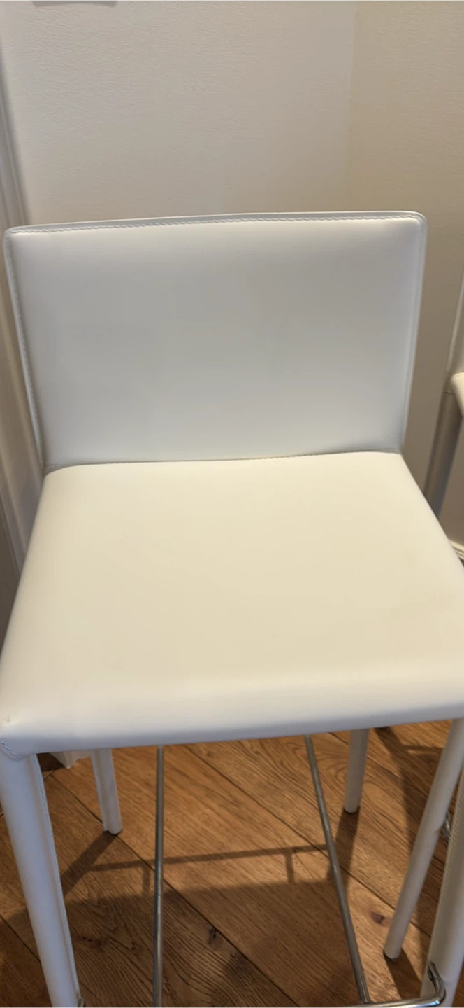 8 NEW LEATHER White Stools SEAT HEIGHT 31” - photo 3