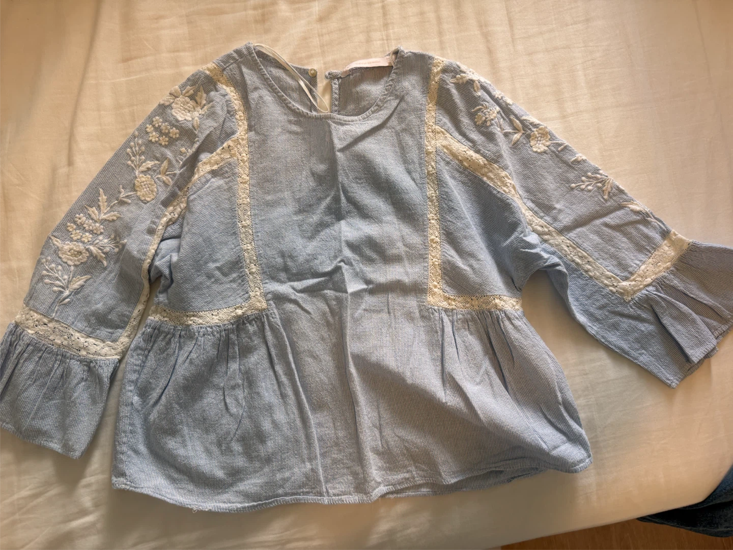Women short sleeve shirts