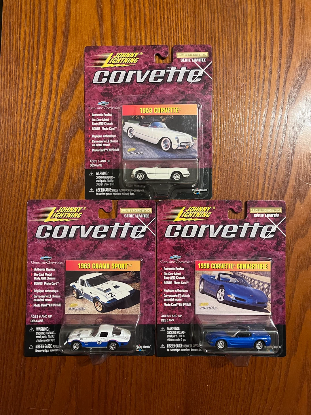 VINTAGE (1999) JOHNNY LIGHTNING CORVETTES (1:64 Scale diecast)