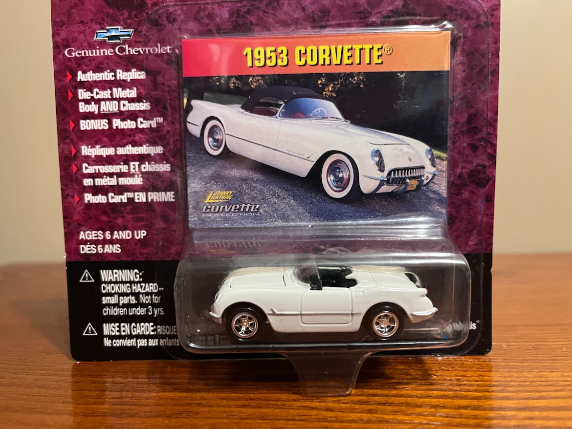 VINTAGE (1999) JOHNNY LIGHTNING CORVETTES (1:64 Scale diecast) - photo 3