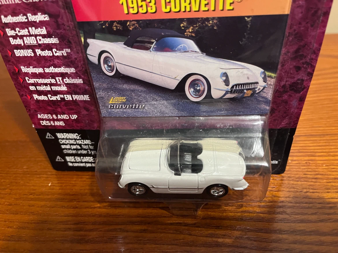 VINTAGE (1999) JOHNNY LIGHTNING CORVETTES (1:64 Scale diecast) - photo 4