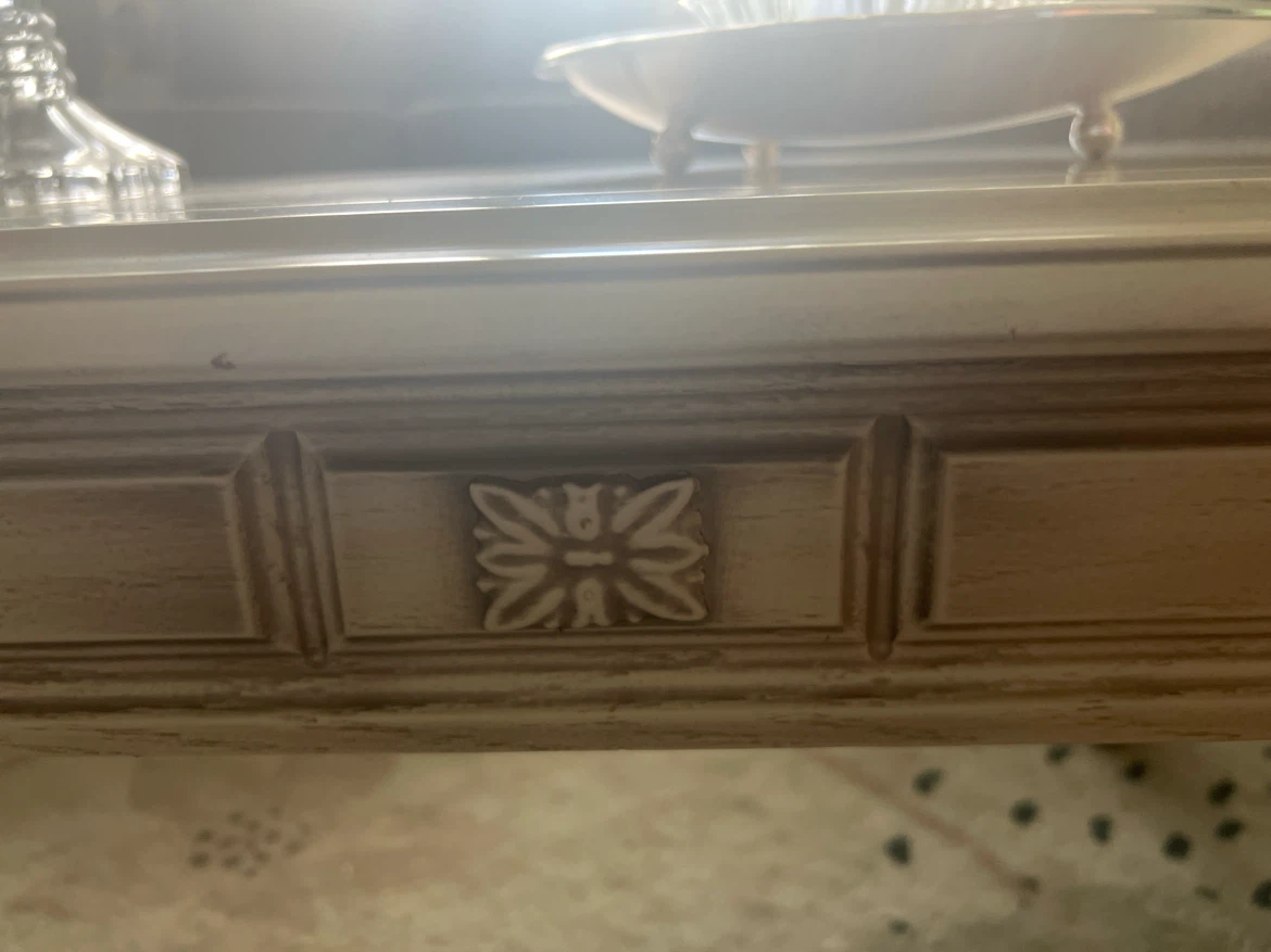 Cream coloured coffee table - photo 2