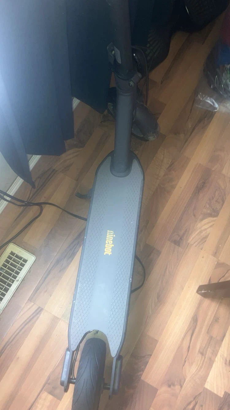 Ninebot Electric Scooter g30 - photo 3