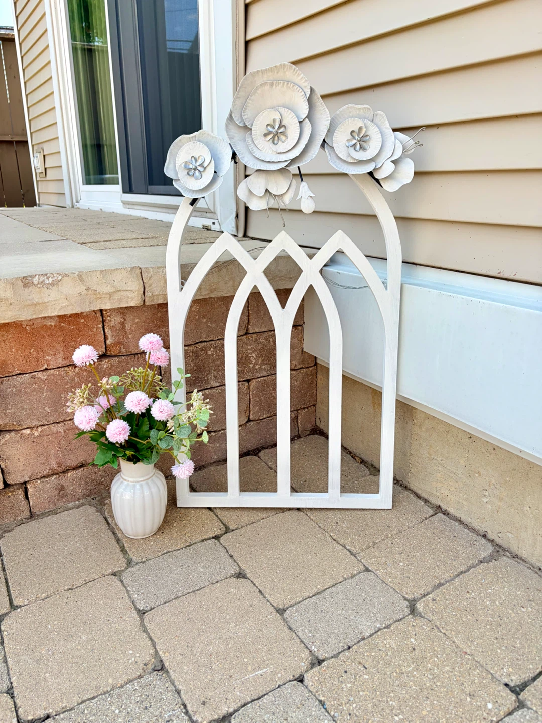 LOVELY ARCHED WALL DECOR