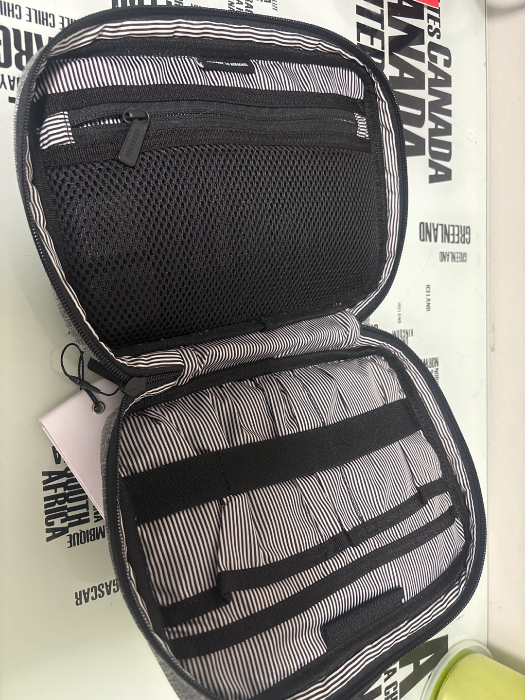 Herschel Vancouver Convention Centre Dopp Kit - photo 2