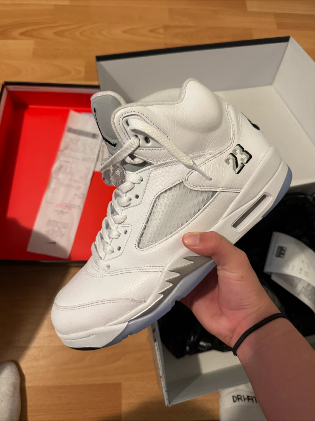 SELL ME YOUR USED AND NEW KICKS! - photo 3