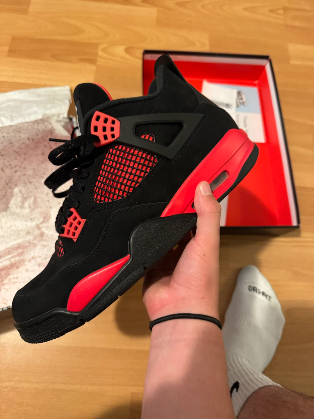 SELL ME YOUR USED AND NEW KICKS! - photo 4