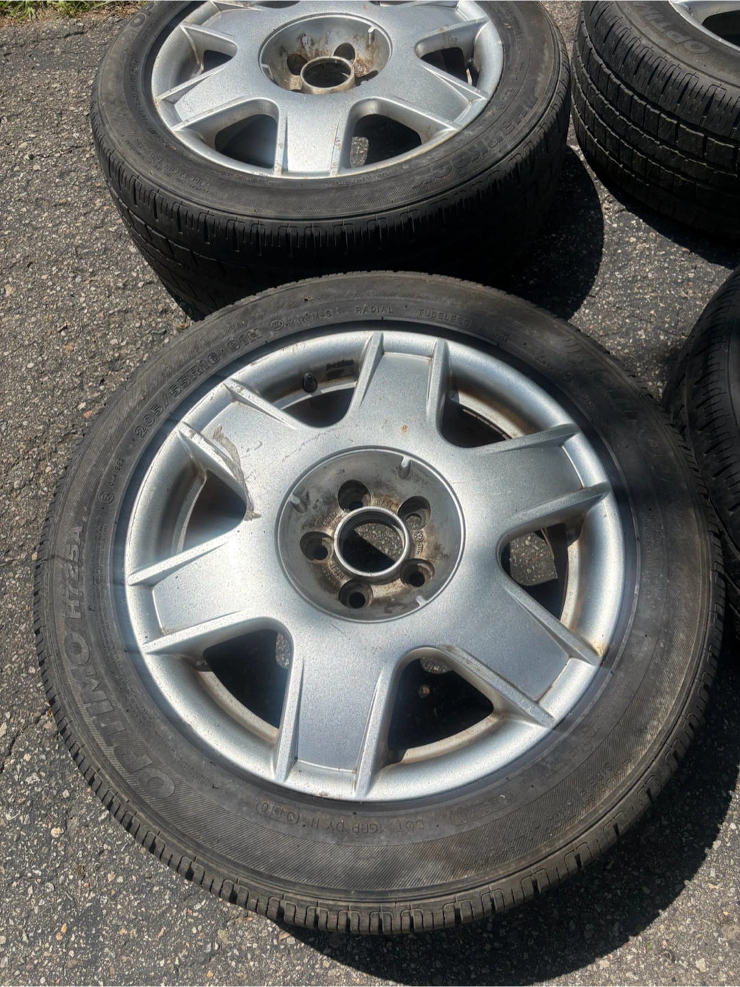 Volkswagen 16” 205/55R16 with Hankook Optimo H725A tires - photo 3