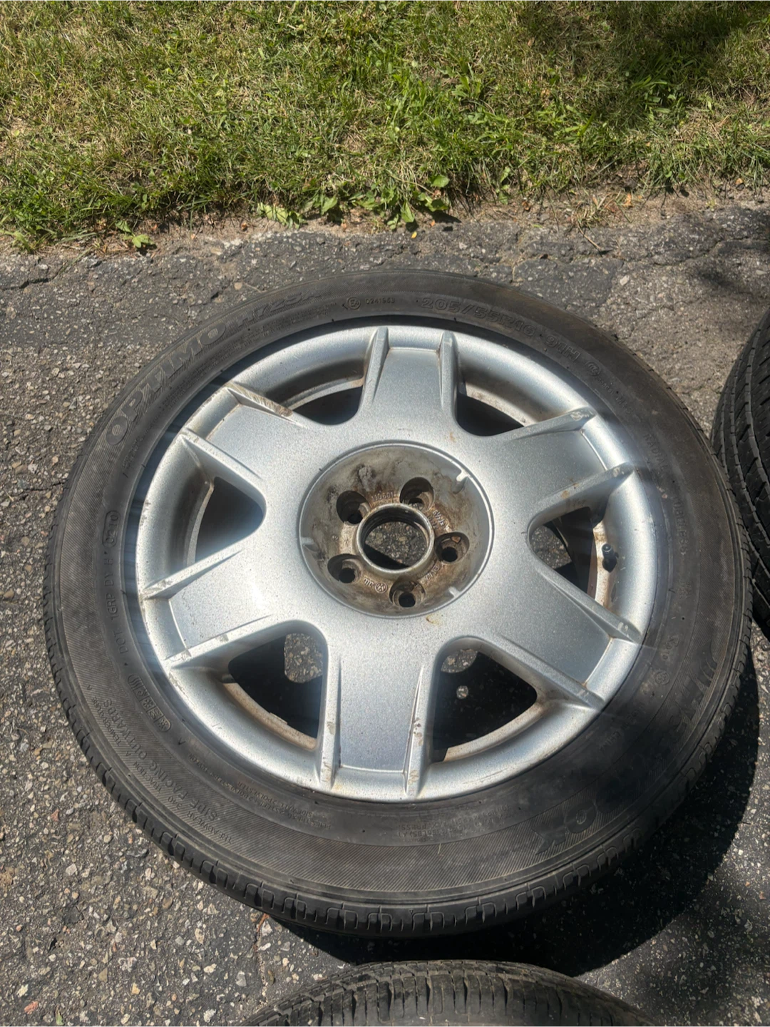 Volkswagen 16” 205/55R16 with Hankook Optimo H725A tires - photo 4