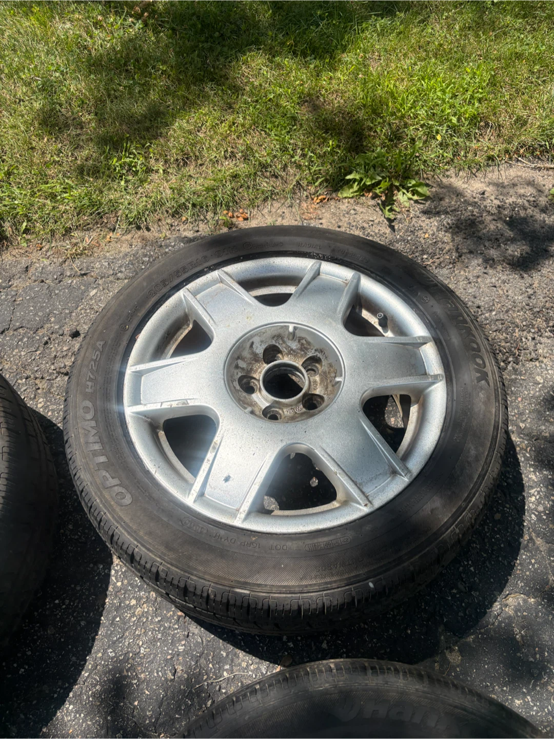 Volkswagen 16” 205/55R16 with Hankook Optimo H725A tires - photo 5