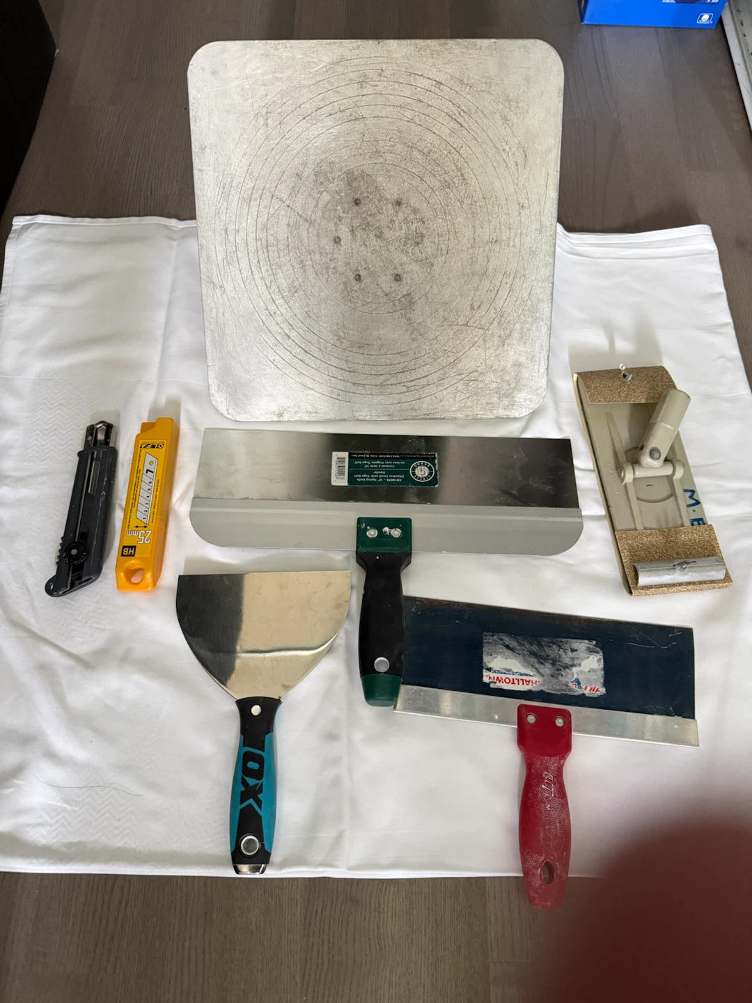 Drywall Taping Knives & Tools
